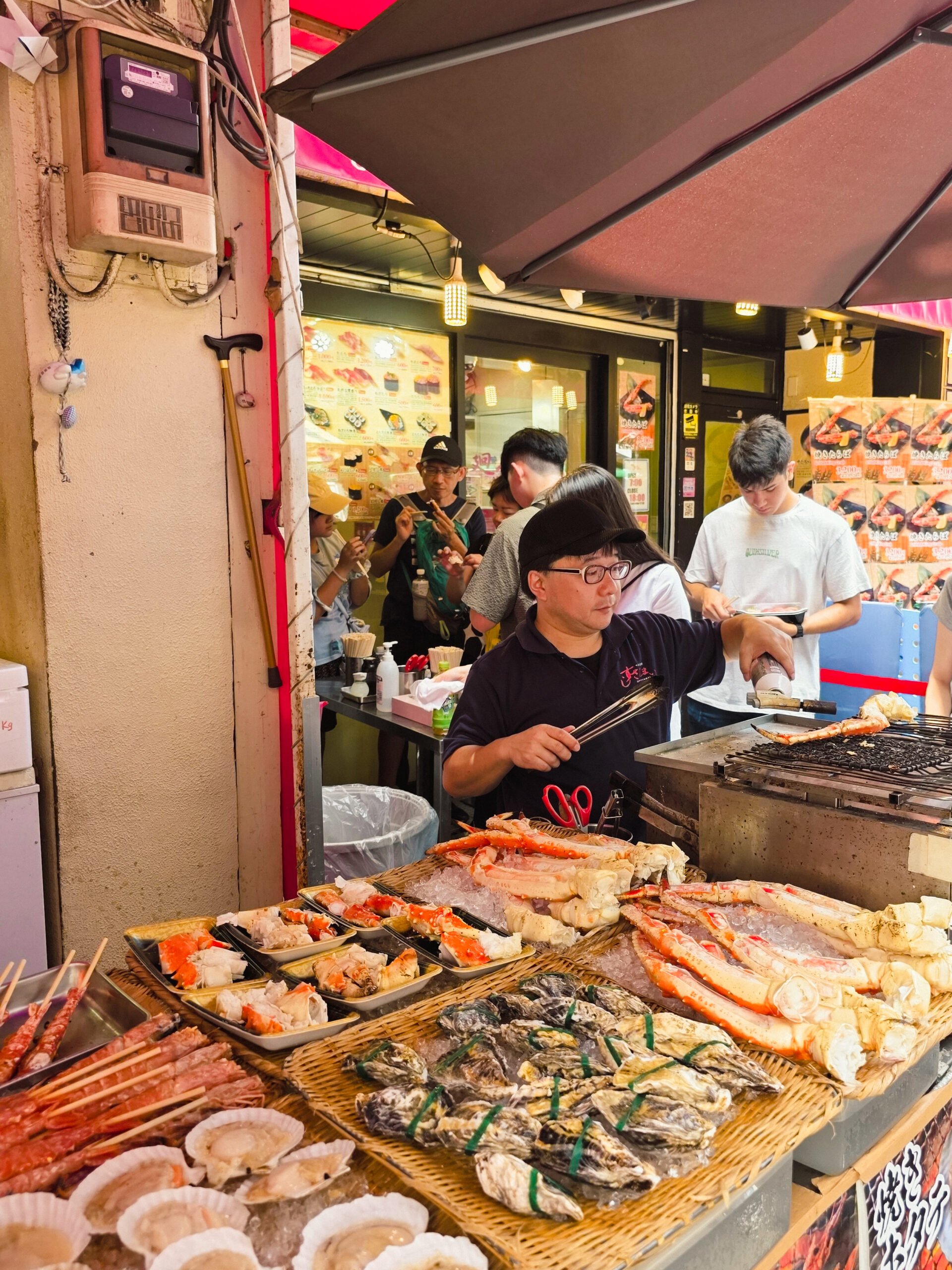 tsukiji-fish-market O Tsukiji é o mercado de peixe mais famoso de Tóquio.