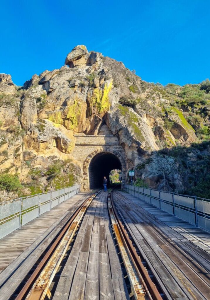 A Rota dos Túneis e Pontes | Camino de Hierro – A linha de comboio de De La Fragenada a Barca d’Alva