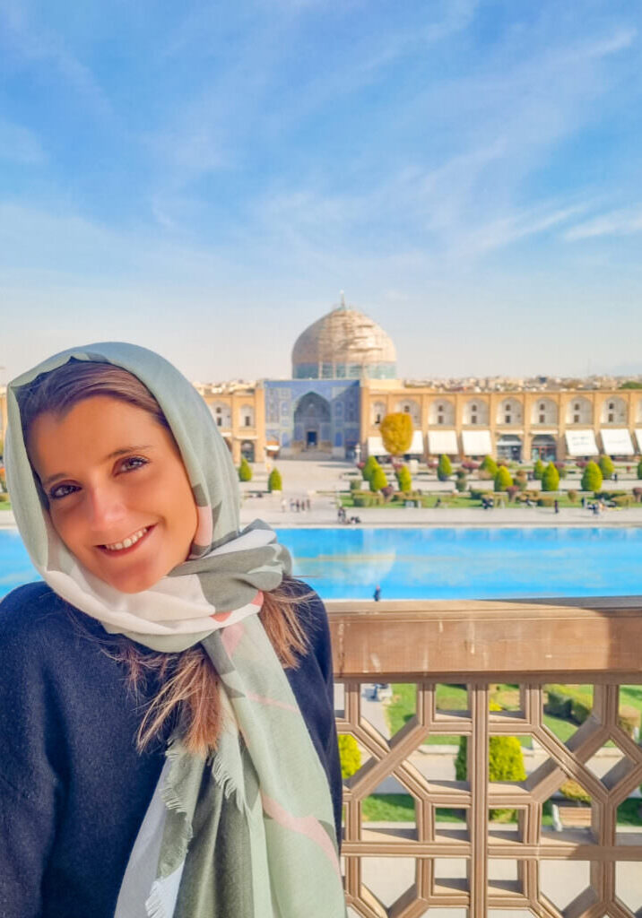 Uma viagem ao Irão nos meandros de uma revolução - quando o amor suplanta o medo